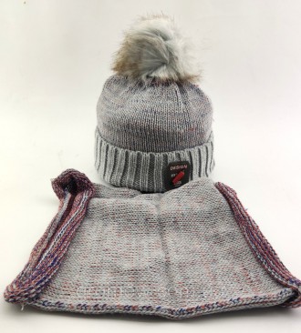 
 
Тёплая Польская шапка, детская. Очень приятная, мягкая и тёплая ткань. Подход. . фото 2