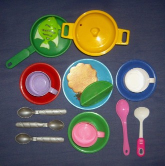 Посудка -сборная солянка
1)Плитка,2 сотейника, сковородка с крышкой с рыбой ,си. . фото 5