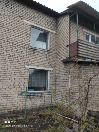 Продам двухэтажный дом в поселке городского типа Белое Лутугинского района.
В п. Артемовский. фото 8
