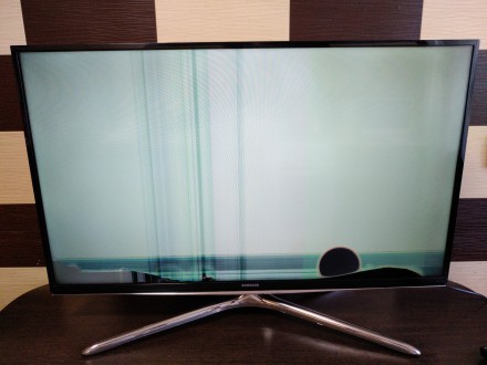 Плата снята с телевизора Samsung UE32H6200AK с механическим повреждением матрицы. . фото 8