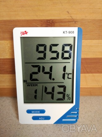 Метеостанция термометр- гигрометр КТ- 908