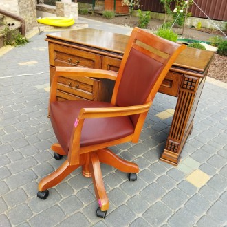 Продаю новий дубовий стіл 9500 та крісло бу в гарному стані 7500.
Буде окрасою . . фото 6