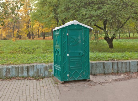 Передвижная туалетная кабина оптимальное сочетание цены и качества. Изготовлена . . фото 11