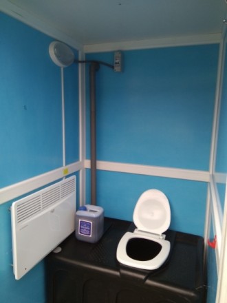 Туалетная кабина утепленная изготовлена из специализированного профиля (сэндвич-. . фото 3