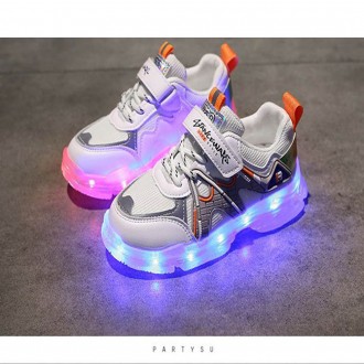 Спортивная обувь ( в комплекте идет USB зарядка для LED-подсветки) для ваших дет. . фото 10
