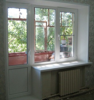 Металлопластиковый балконный блок из профильной системы Rehau Euro-Design 70 по . . фото 3