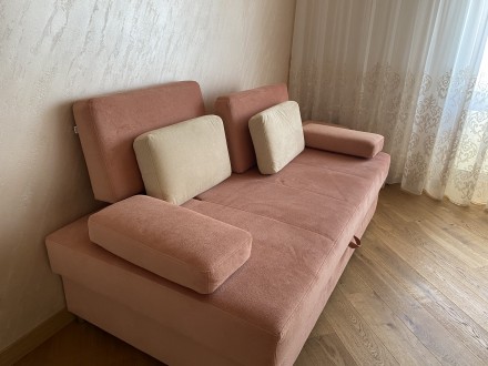 Срочно продам диван в отличном состоянии, практически новый.  
Размеры: 2040х10. . фото 3