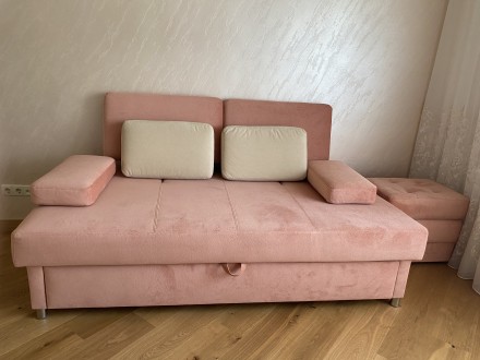 Срочно продам диван в отличном состоянии, практически новый.  
Размеры: 2040х10. . фото 2