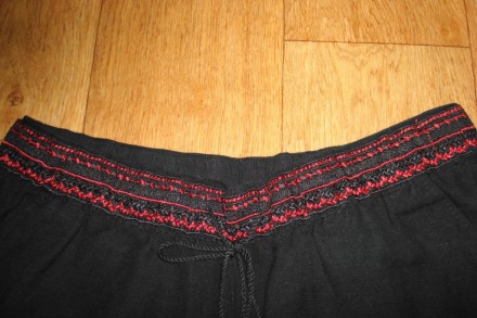 Легкие красивые летние женские шорты из смеси льна и вискозы с отделкой. По тали. . фото 6
