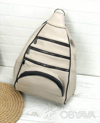 Рюкзак изготовлен из натуральной кожи, застегивается на молнию
Внутри рюкзака од. . фото 1