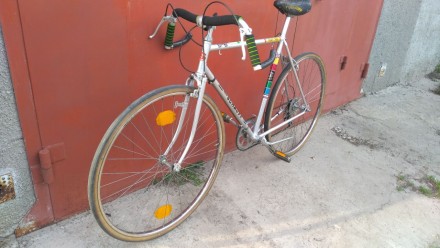Велосипед Шауф, привезен с Германии,
все детали в оригинале,
шины шоссейные, 2. . фото 3