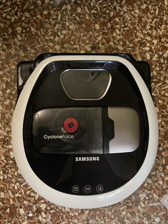 Робот-пылесос Samsung POWERbot VR7000 является устройством для сухой уборки твер. . фото 5