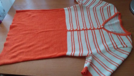 Оранжевая футболка длина общая 62 см., длина рукава-22,5 см., ширина с одной сто. . фото 4