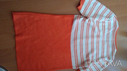 Оранжевая футболка длина общая 62 см., длина рукава-22,5 см., ширина с одной сто. . фото 1