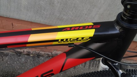 Характеристики
Бренд: Ardis
Класс велосипеда: MTB (Одноподвес)
Количество ско. . фото 8