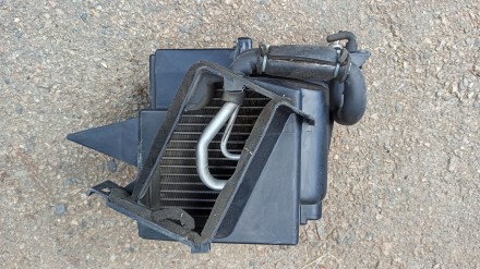 Салонный радиатор кондиционера (испаритель в корпусе (внутренний блок) на KIA JO. . фото 4