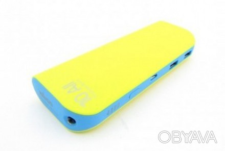 Портативное зарядное устройство S4 10000mAh, USB, фонарик, павер бенк, повер бан