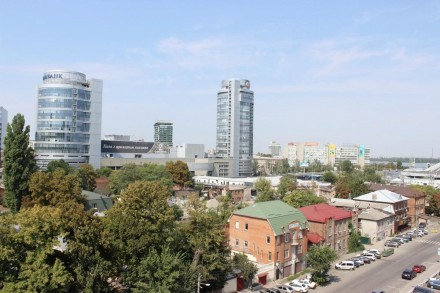 Продам 3х комн квартиру 130 кВ м во вторичном Новострое 2005 года ( из красного . Центр. фото 15