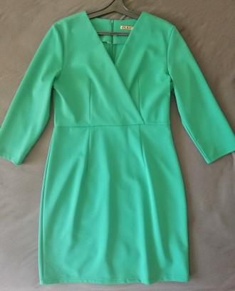 Продам приталенное платье в идеальном состоянии. Насыщенного, красивого, зеленог. . фото 8