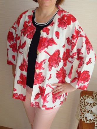 Красивый стильный женский льняной пиджак от немецкого бренда в принт цветы. Заст. . фото 5
