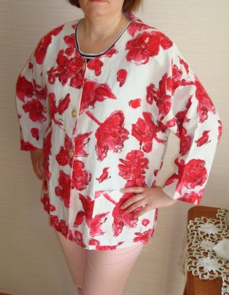 Красивый стильный женский льняной пиджак от немецкого бренда в принт цветы. Заст. . фото 4