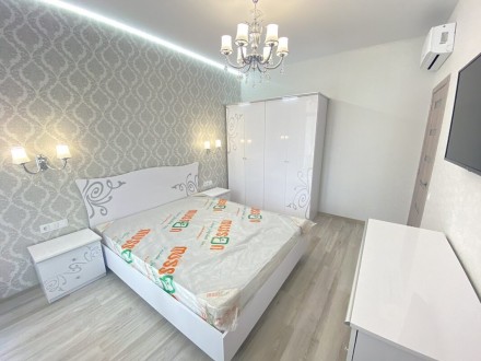 Стильная 2-комнатная квартира с новым и качественным ремонтом, выполнена в нейтр. Киевский. фото 8