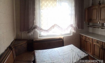 Просторная и светлая квартира в тихом районе. Шикарный вид на правый берег Киева. Позняки. фото 10