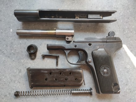 Продам макет массо-габаритный пистолета ТТ 1951 г.в., деактивирован согласно зак. . фото 4
