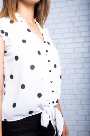 
Легкая блузка Mer, производство Турция. Цвет блузки белый с принтом в виде черн. . фото 6