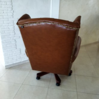 Нове шкіряне крісло для керівника GK.
Каретна стяжка, ручна робота. Шикарний ви. . фото 9