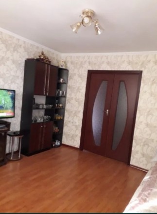Продам 2 комнатную квартиру на Жадова 
Косметический ремонт 
Пластиковые окна 
Э. . фото 4