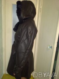 мягкая кожаная куртка  цвет- чёрный шоколад ,капюшон не съёмный, с пристёгивающи. . фото 4
