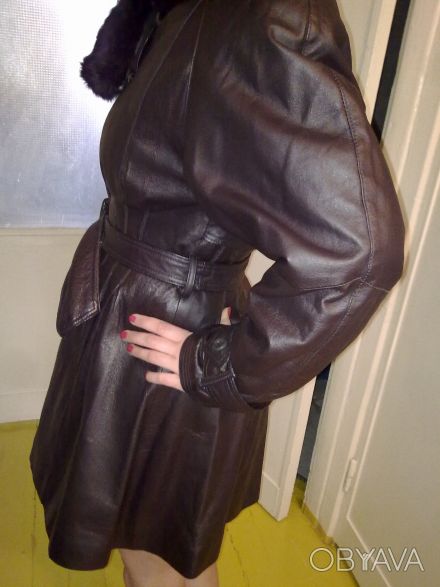 мягкая кожаная куртка  цвет- чёрный шоколад ,капюшон не съёмный, с пристёгивающи. . фото 1