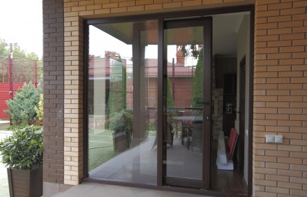 Металопластикові розсувні двері та вікна – це вдале конструктивне рішення . . фото 5