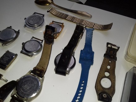 Годинники для колекцій (радянські годинники та інші).: годинники Зим, Qmax, Pobe. . фото 5