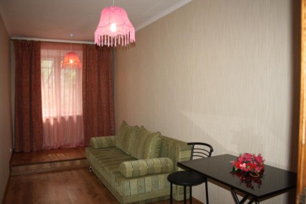 В центре Мариуполя посуточно и почасово сдаётся  квартира с отличным ремонтом.
. Жовтневый. фото 6