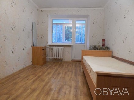 Квартира в отличном жилом состоянии, комнаты раздельные , окна МПО, балкон засте. Малиновский. фото 1