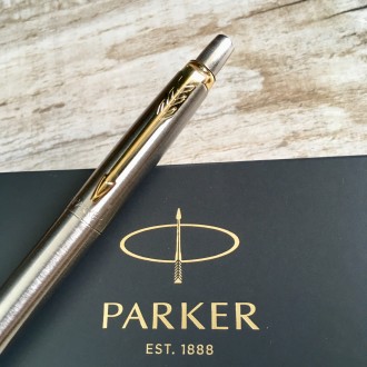 Продам новую шариковую  ручку Parker Jotter GT(оригинал ).Ручка полностью стальн. . фото 5
