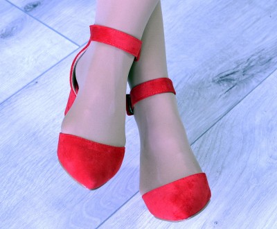 Туфли босоножки красные лодочки с ремешком и застежкой на широком каблуке эко за. . фото 9