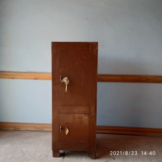 Продам б/у сейф. Дніпро. фото 1 Продам б/у сейф. Дніпро. фото 1