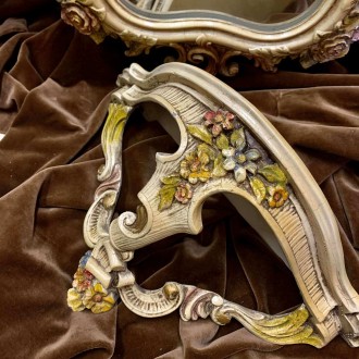 Настенное зеркало с консолью в стиле барокко. Винтаж из Бельгии. Окраска крекалю. . фото 5