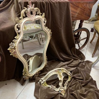 Настенное зеркало с консолью в стиле барокко. Винтаж из Бельгии. Окраска крекалю. . фото 2