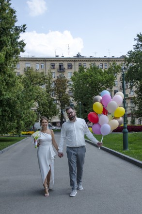 Продам весільну/вечірню сукню дизайнера Olya Mak.
Розмір S-M
Стан: б/у як нова. . фото 8