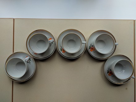 В коллекцию !!!
Красивый чайный сервиз на 12 персон.
Дулёвский фарфоровый заво. . фото 7