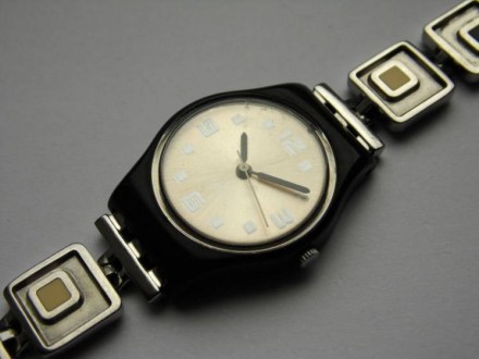 
Оригинальные швейцарские часы б/у, в хорошем состоянии (есть небольшие царапины. . фото 6