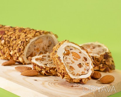 
Ореховый микс с миндалём, фундуком, кешью, изюмом и грецким орехом в барбарисе.. . фото 1