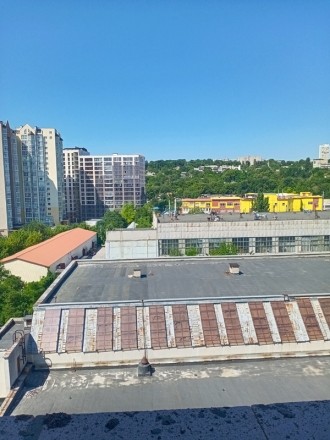 Продается 1-комнатная квартира свободной планировки в ЖК Фаворит с окнами во дво. . фото 20