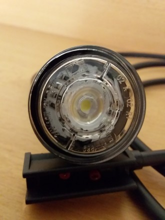 Передний белый контурно габаритный фонарь Aspock Monopoint LED 60329  с кабелем . . фото 2