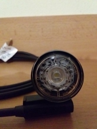 Передний белый контурно габаритный фонарь Aspock Monopoint LED 60329  с кабелем . . фото 4