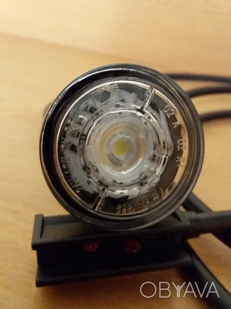 Передний белый контурно габаритный фонарь Aspock Monopoint LED 60329  с кабелем . . фото 1